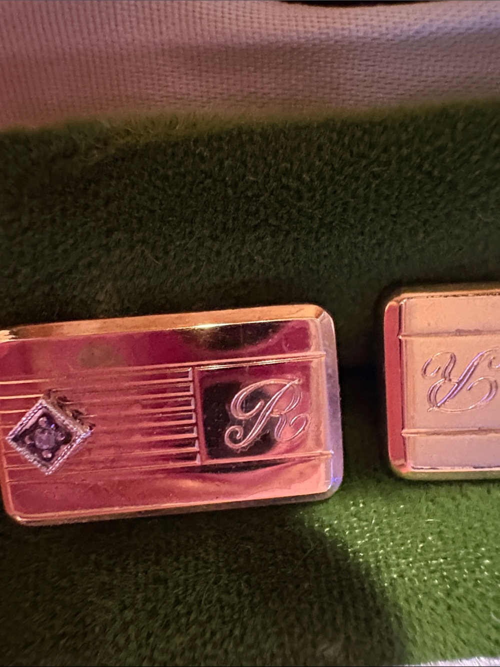 Gold and Black Rectangular Cufflinks - Picture 3 of 6